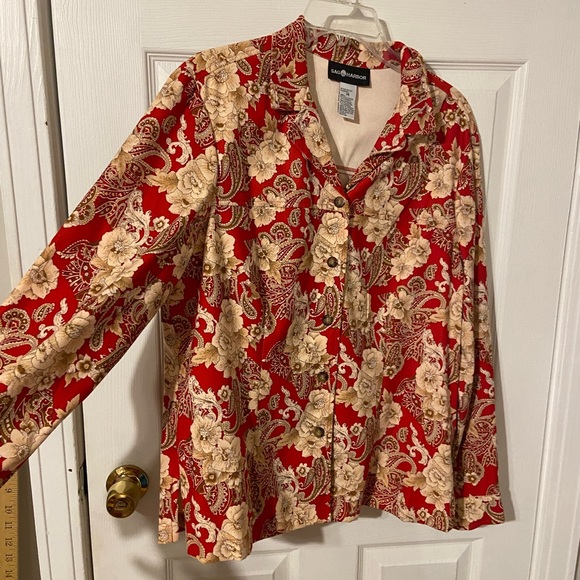 Sag Harbor Red and Cream Floral Blouse - Picture 1 of 5
